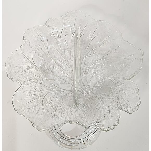 Vintage Clear Pressed Glass Leaf Divided Relish Dish w Handle – MCM Serving Tray - Picture 2 of 7